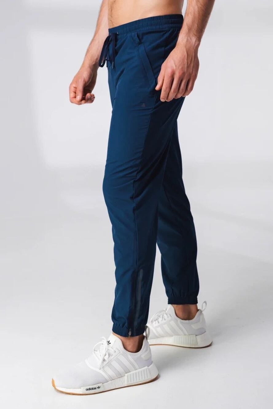 NWOT Vitality Prime Jogger Navy Men’s Size M